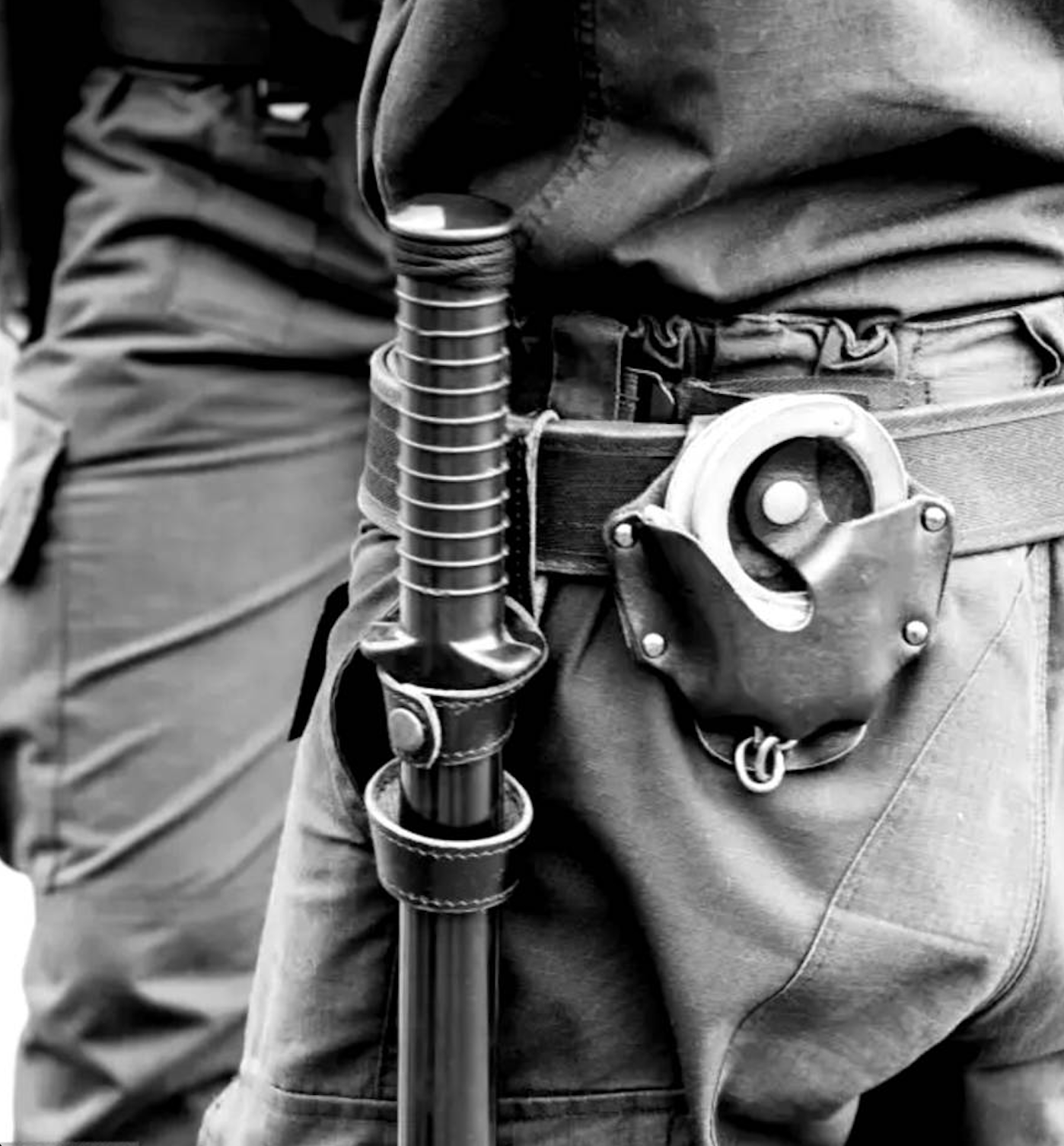 Package : Handcuff & Baton